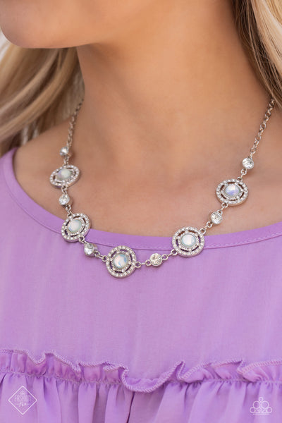 SUMMER DREAM - GREEN GLASSY BEAD RHINESTONE SILVER SHORT NECKLACE - PAPARAZZI JULY 2023