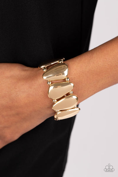 CLASSY CAVE - GOLD TEARDROP STRETCHY BRACELET - PAPARAZZI
