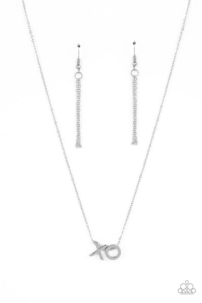 HUGS AND KISSES - SILVER XO NECKLACE - PAPARAZZI