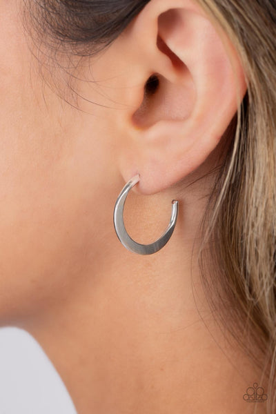 ROYAL RUNWAY - SILVER FLAT HOOP EARRINGS - PAPARAZZI