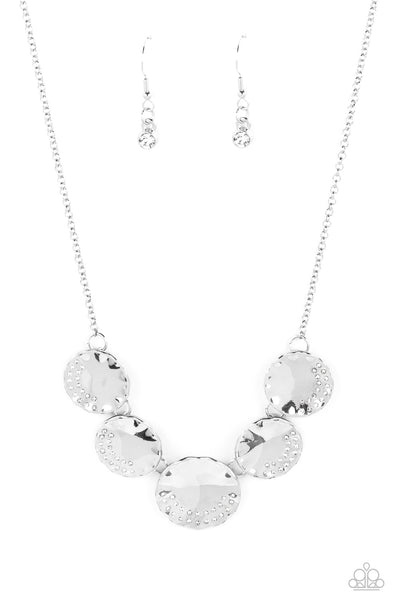 SWANKY SHIMMER - WHITE RHINESTONE SILVER DISC NECKLACE - PAPARAZZI