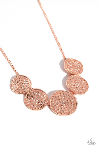 MEDALED MOSAIC - COPPER SHINY MEDALLION SHORT NECKLACE - PAPARAZZI