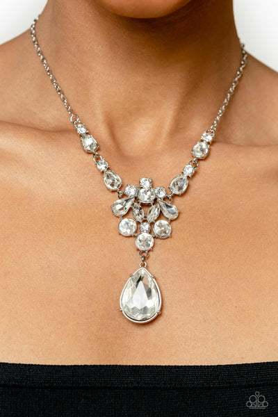 TWINKLE OF AN EYE - WHITE RHINESTONE GEM SILVER NECKLACE EMP 2023 - PAPARAZZI