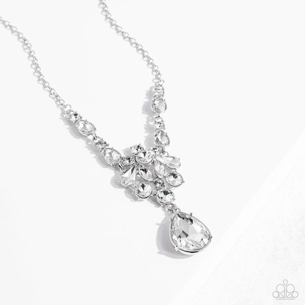 TWINKLE OF AN EYE - WHITE RHINESTONE GEM SILVER NECKLACE EMP 2023 - PAPARAZZI