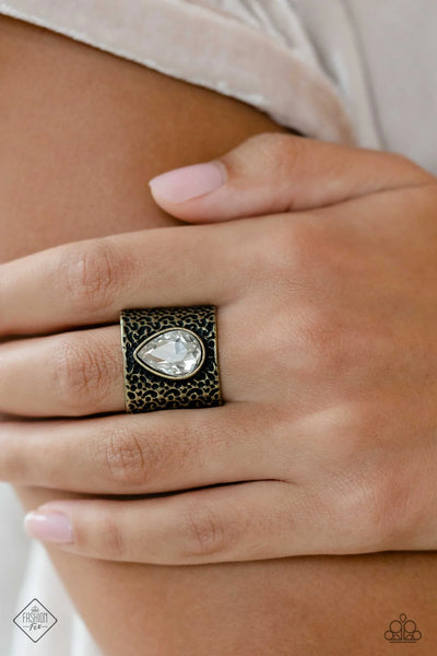 SINGED SHAPE - BRASS FRAME WHITE GEM RING - PAPARAZZI FASHION FIX JANUARY 2023