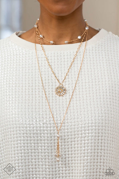 AUDACIOUSLY AUSTEN - GOLD CHAIN WHITE RHINESTONE AND PEARL LAYERED NECKLACE - PAPARAZZI FASHION FIX FEBRUARY 2023