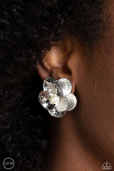 MIAMI MAGIC - WHITE PEARL SILVER FLOWER CLIP-ON EARRINGS - PAPARAZZ
