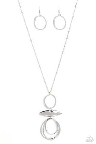 OBLONG OBLIGATO - SILVER OVAL PENDANT NECKLACE - PAPARAZZI