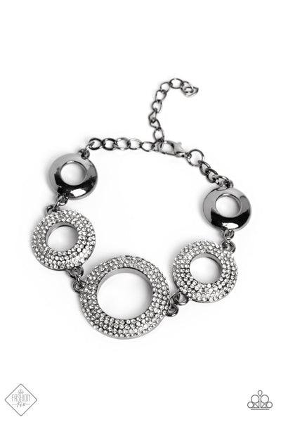 HYPNOTIC HOT SHOT - BLACK GUNMETAL WHITE RHINESTONE CIRCLE BRACELET - PAPARAZZI FASHION FIX FEBRUARY 2023