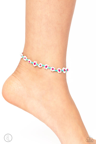 MIDSUMMER DAISY - BLUE SEED BEAD FLOWERS ANKLET - PAPARAZZI