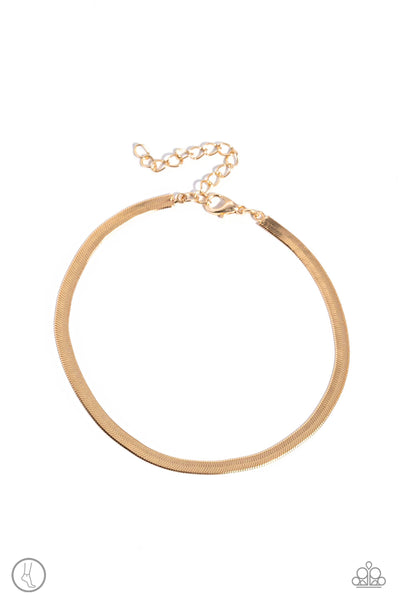 TAN LINES - GOLD FLAT SNAKE CHAIN ANKLET - PAPARAZZI