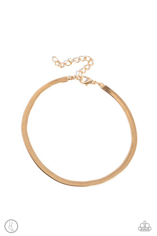 TAN LINES - GOLD FLAT SNAKE CHAIN ANKLET - PAPARAZZI