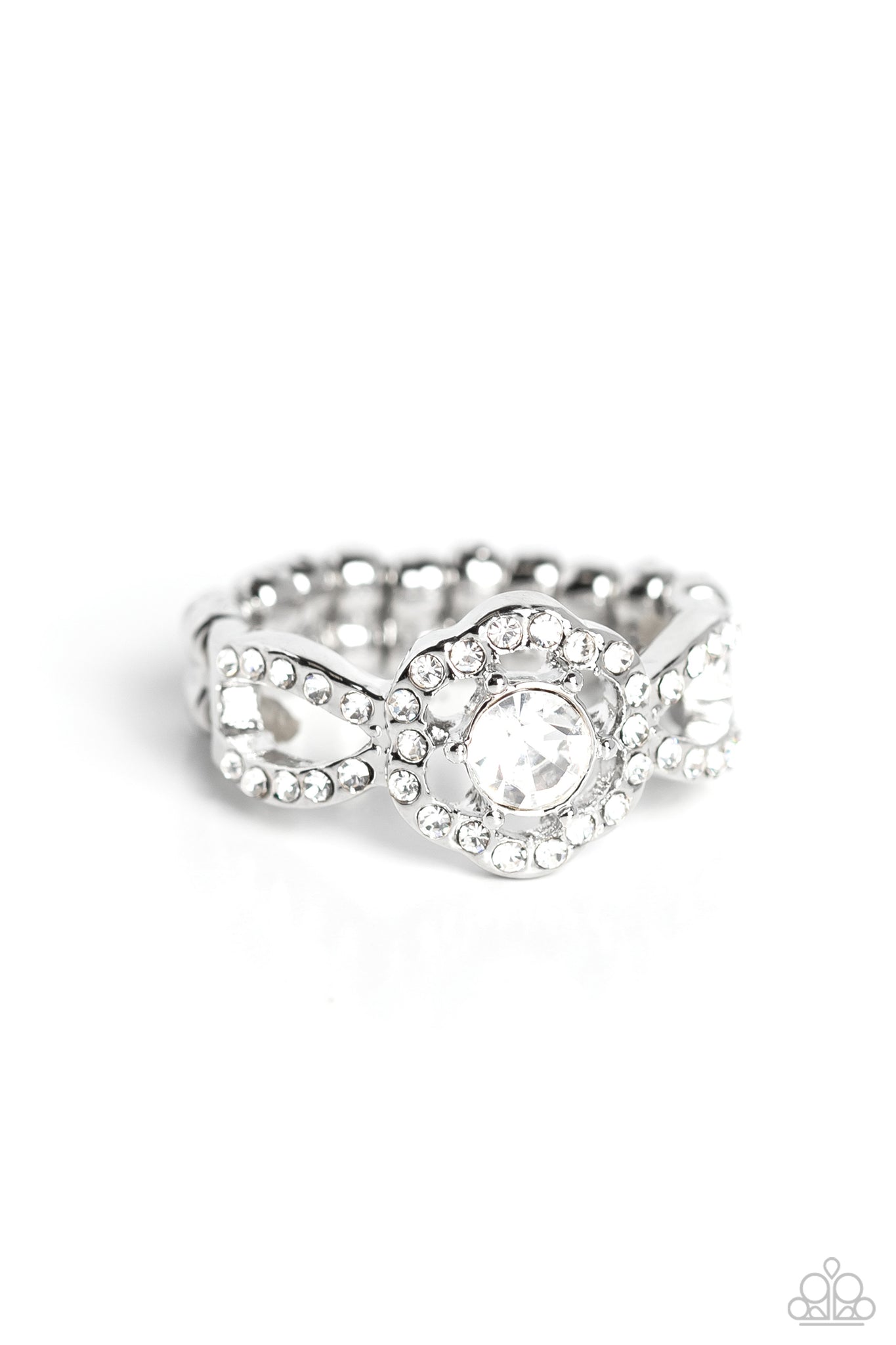 WILL FLOWER - WHITE FLOWER GEM - PAPARAZZI