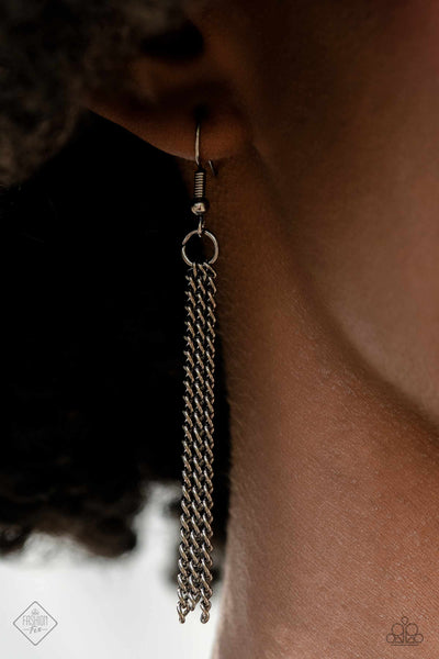 PHENOMENAL POWERHOUSE - BLACK GUNMETAL WHITE RHINESTONE CIRCLE NECKLACE - PAPARAZZI FASHION FIX FEBRUARY 2023