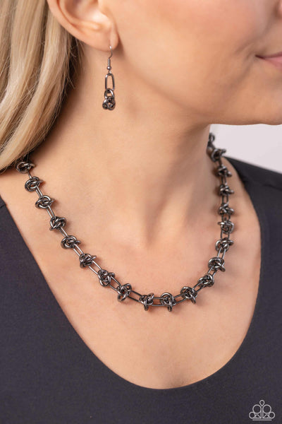 KNOTTED KICKOFF - BLACK GUNMETAL SHORT NECKLACE - PAPARAZZI