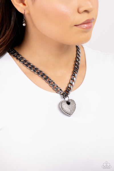 ARDENT AFFECTION - BLACK RHINESTONE HEART SILVER CHUNKY CHAIN SHORT NECKLACE - PAPARAZZI -