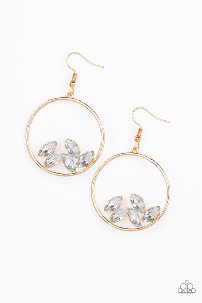 CUE THE CONFETTI - GOLD CIRCLE WHITE RHINESTONE EARRINGS - PAPARAZZI